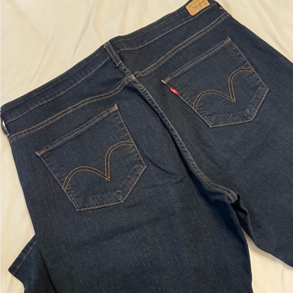 Levi 512 Jeans Perfectly Shaping.. ButCut. size 20 - Picture 3 of 3